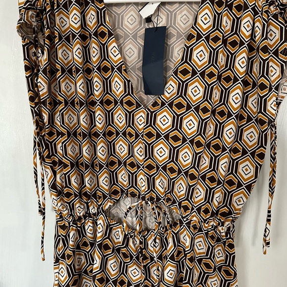 LADIES BROWN, YELLOW & WHITE TOP - Picture 3 of 4